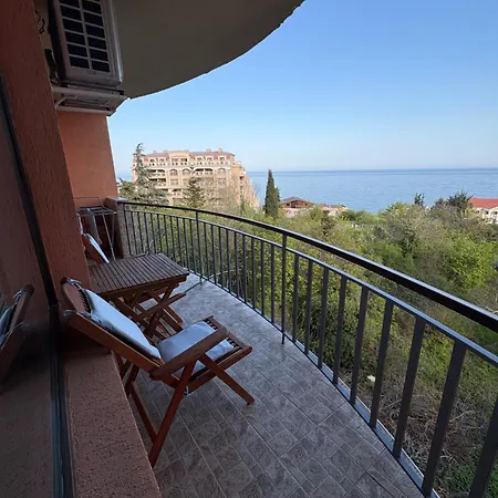 Apartment Cote D'azur In Varna With Amazing Sea View